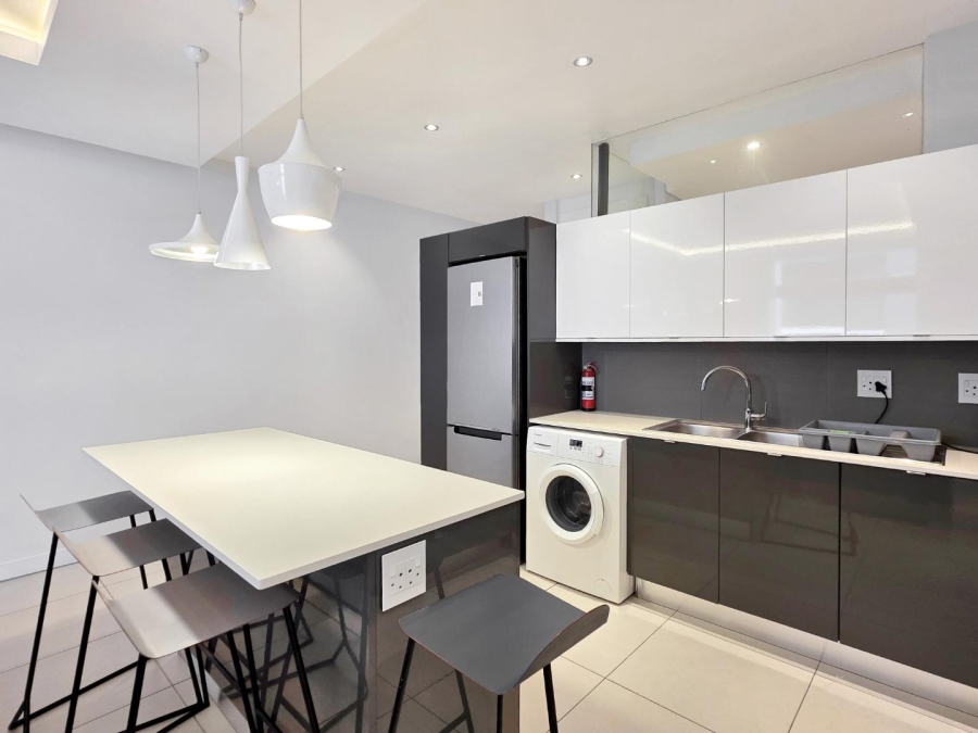 1 Bedroom Property for Sale in Green Point Western Cape
